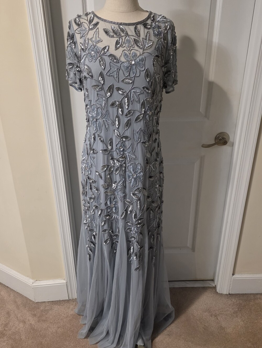 Stunning Adrianna Papell New Formal Dress Size 14